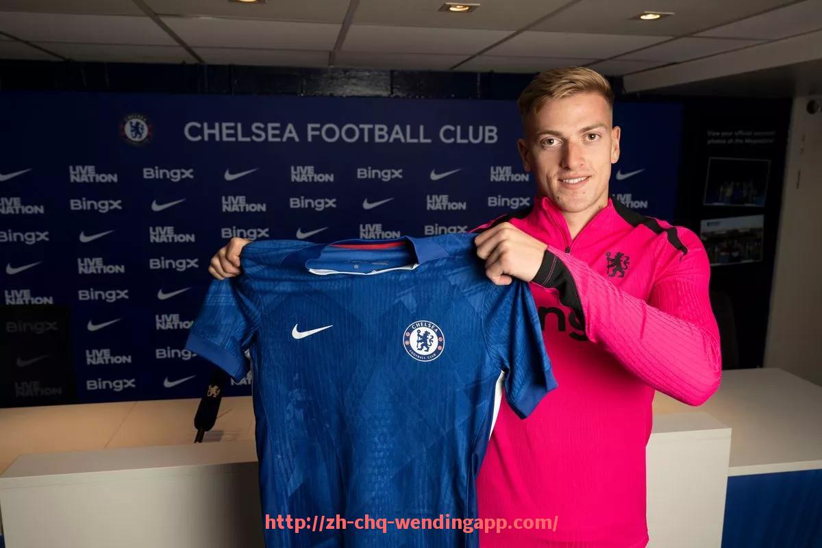 问鼎娱乐官网-法甲金靴奖争夺战及历年获奖者盘点