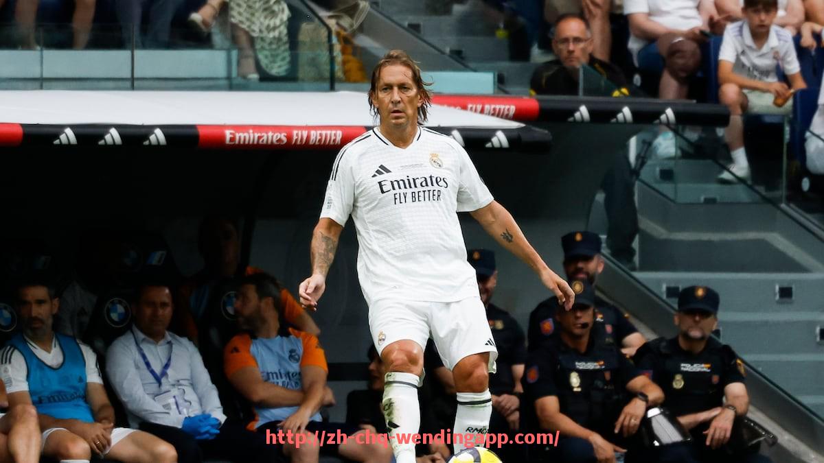 问鼎娱乐官网-英超球队派别：英超球队之间的派别与竞争