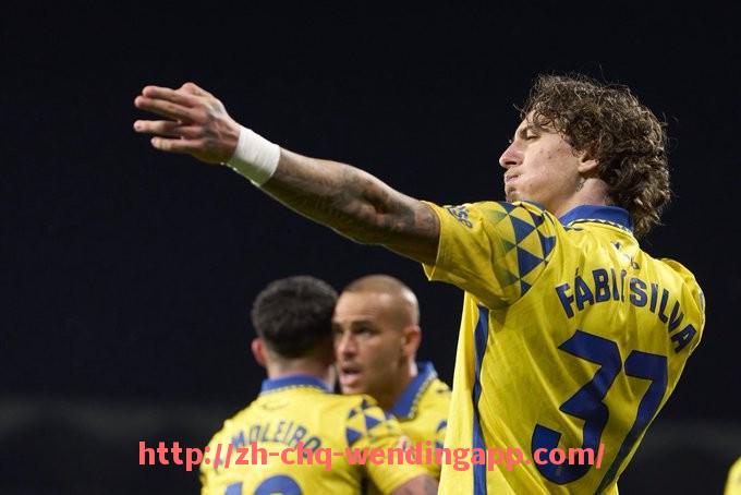 问鼎娱乐官网-深圳英超球队：深圳俱乐部入驻英超联赛的可能性与未来展望